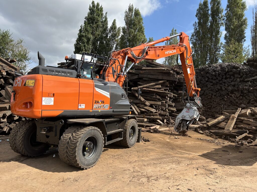 Hitachi ZX180W-7 Pladdet