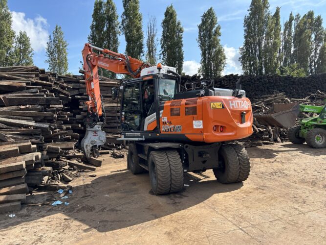 Hitachi ZX180W-7 Pladdet