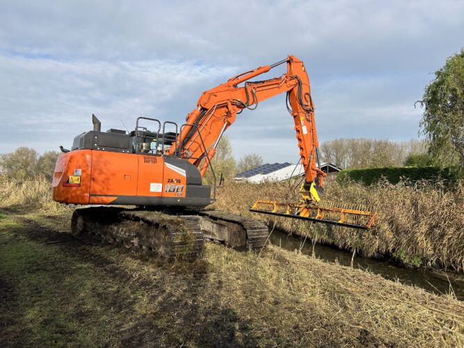 Hitachi ZX180LCN 2P